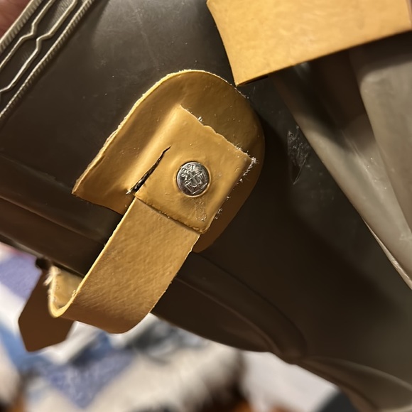 Olive hunter rain boots - Picture 4 of 7